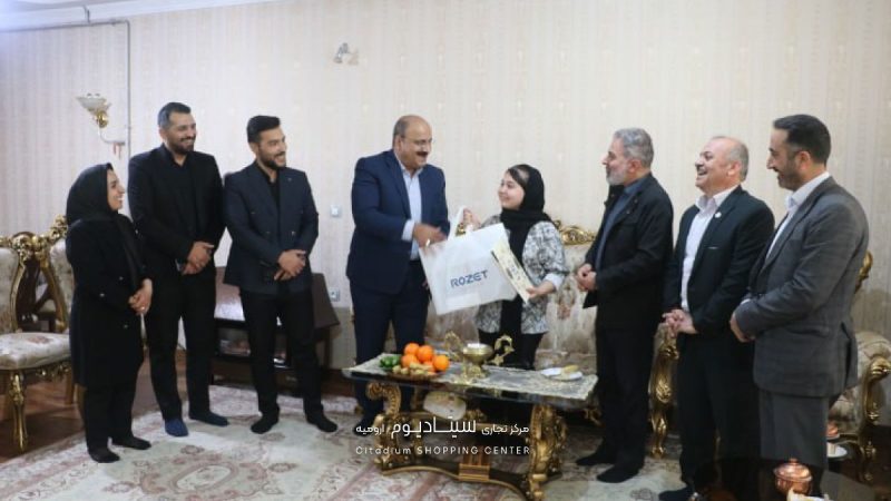 تجلیل از هستی شکوری قهرمان مسابقات المپیک